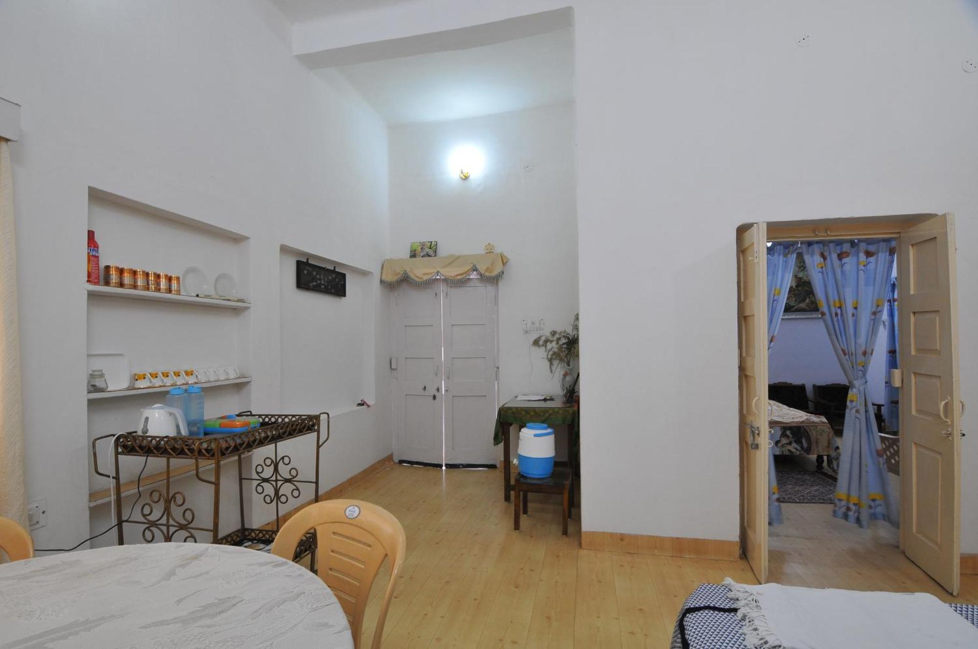 Jheelam Homestay Bhopal Exteriör bild