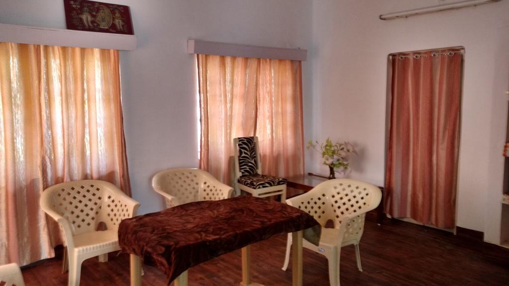 Jheelam Homestay Bhopal Exteriör bild