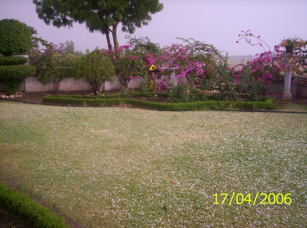 Jheelam Homestay Bhopal Exteriör bild