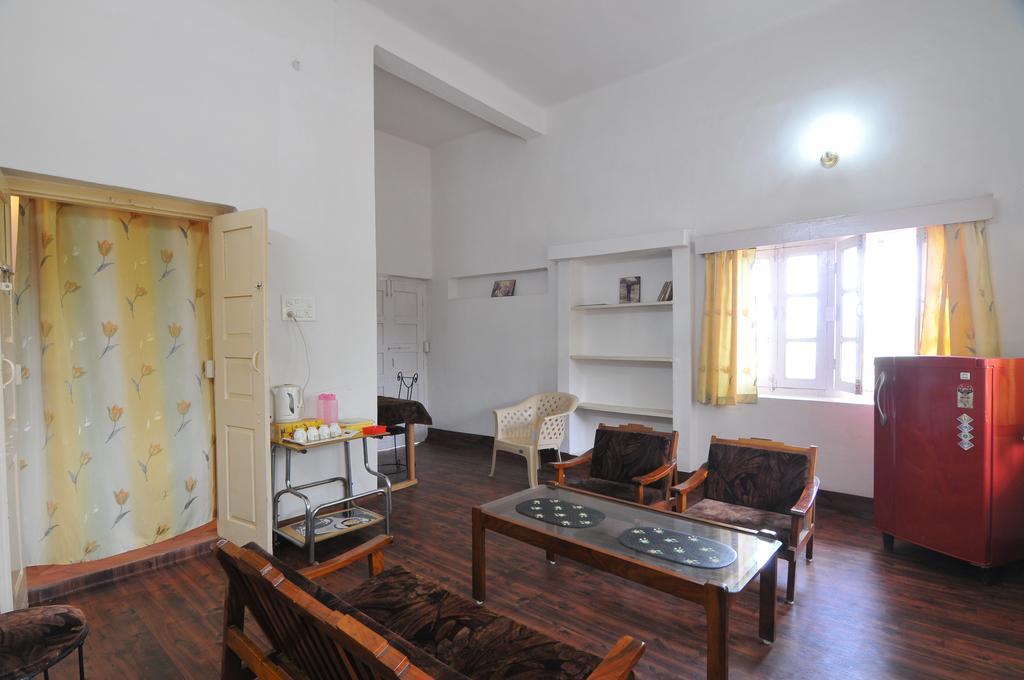 Jheelam Homestay Bhopal Exteriör bild
